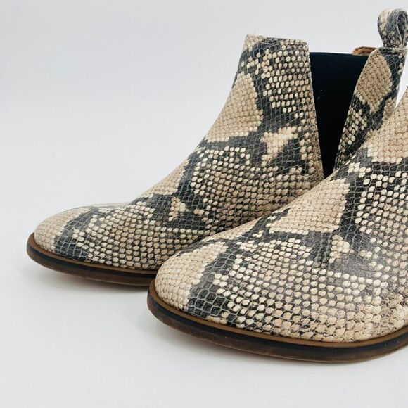 Lucky Brand Womens Size 7M Cream Snakeskin Print Haylia Chelsea Booties - Picture 3 of 9
